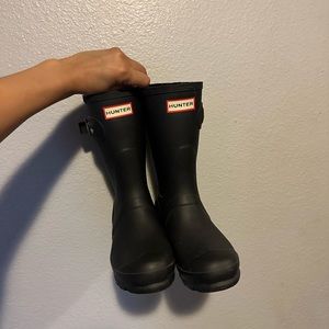 Black MATTE Hunter rain boots